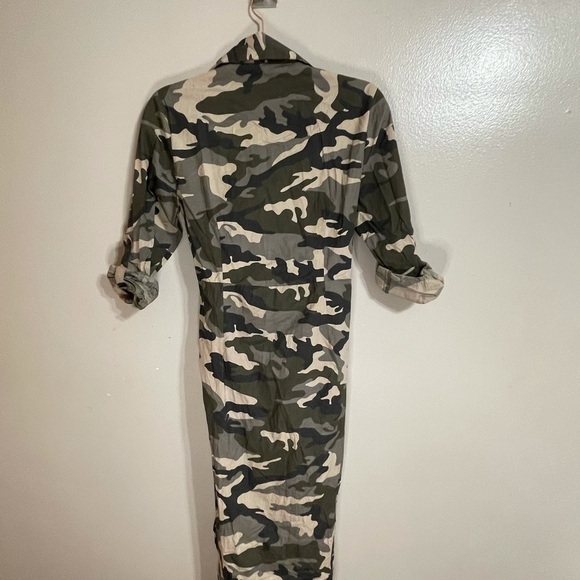 𝅺Thread Story Camoflauge Button Up TOP / BLOUSE NWT - Picture 9 of 14